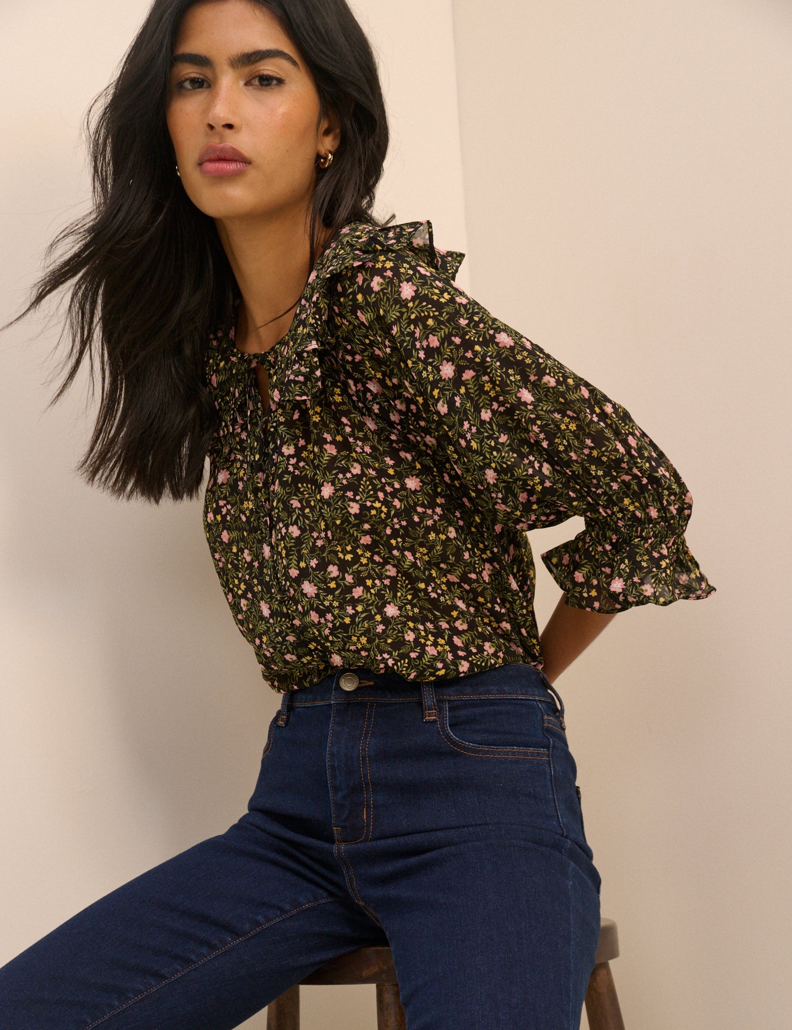 Black Floral Short Sleeve Blouse