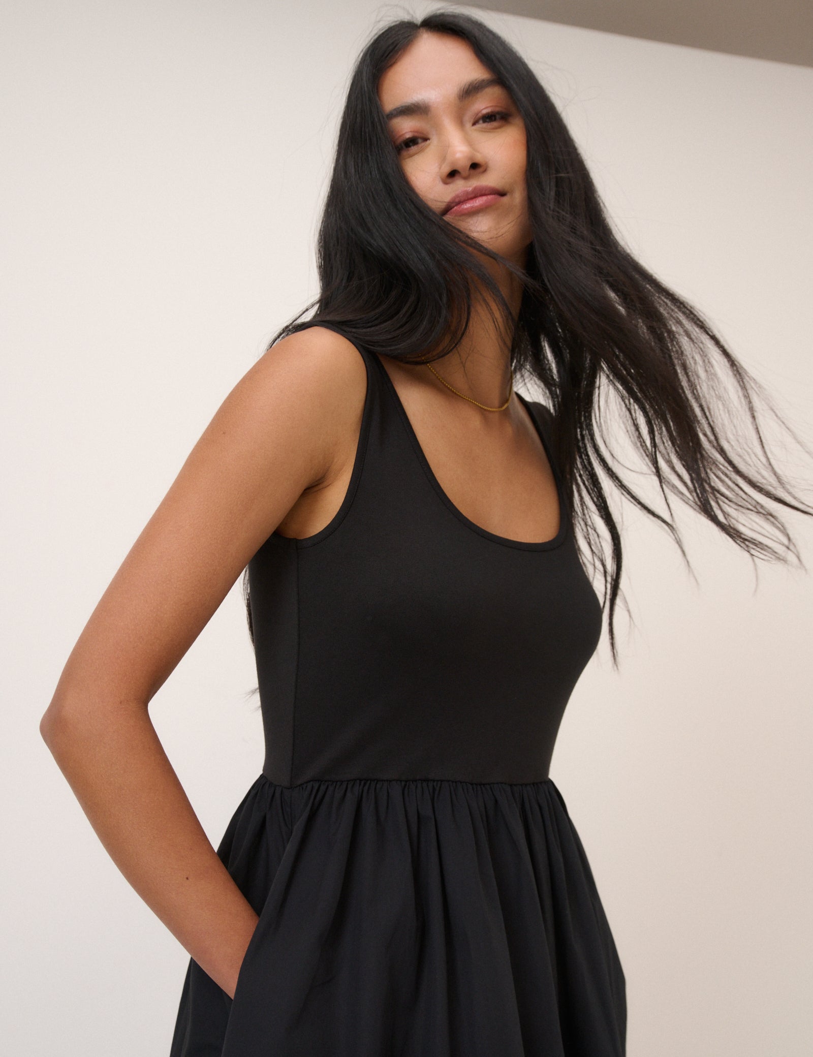 Black Sleeveless Colorado Midi Dress
