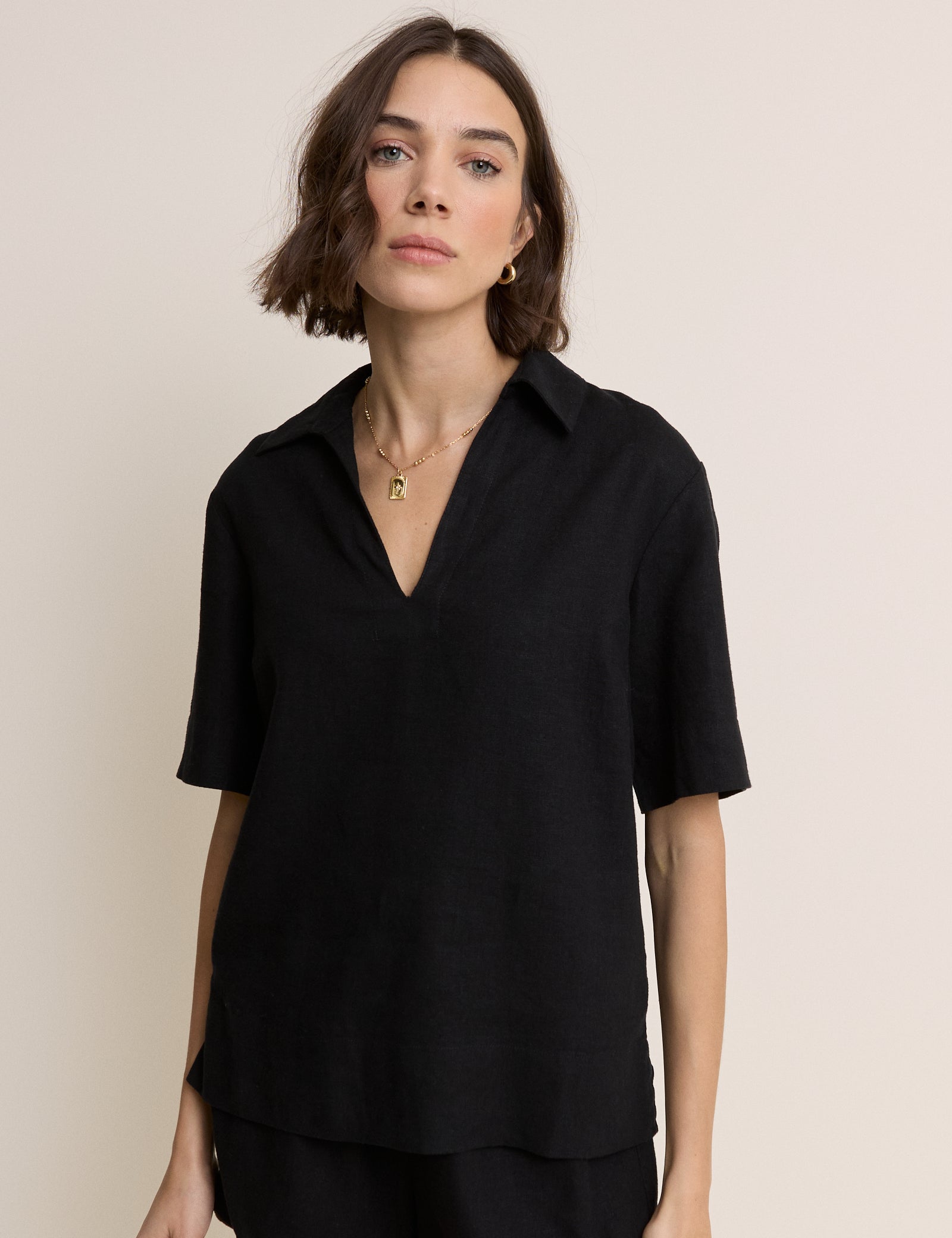 Black Collared Linen-Blend T-Shirt