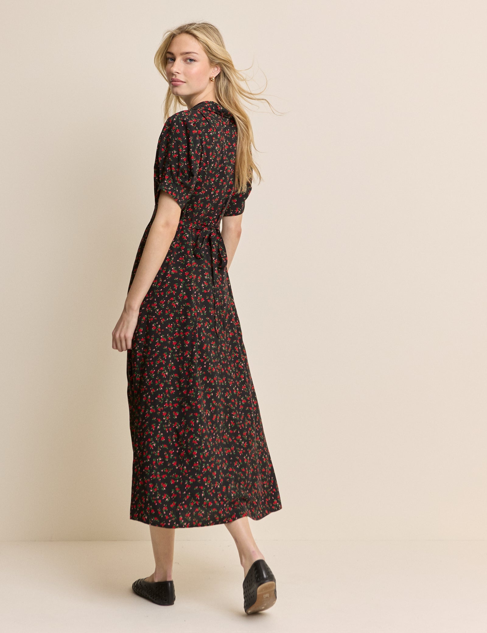 Black Floral Collared Chrissy Midi Dress