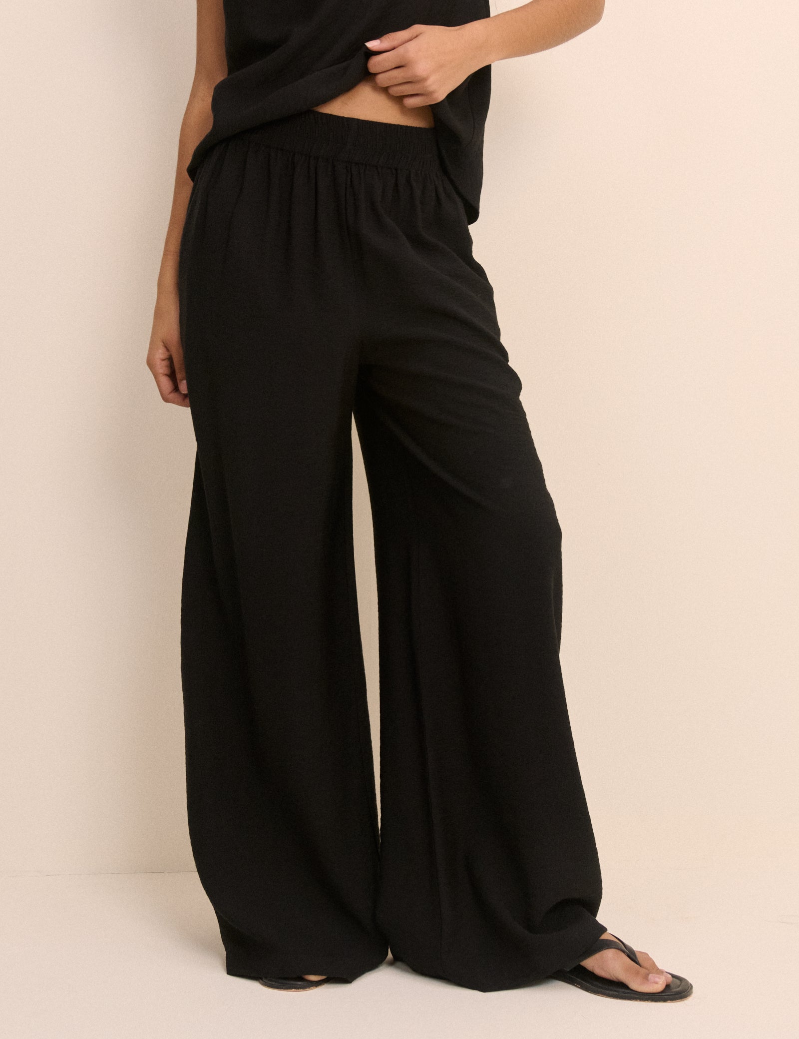 Black Relaxed Wide Leg Trouser