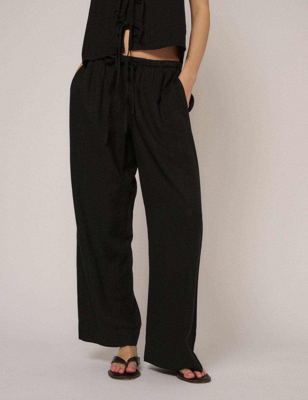 Black Linen-Blend Low Waisted Straight Leg Trousers
