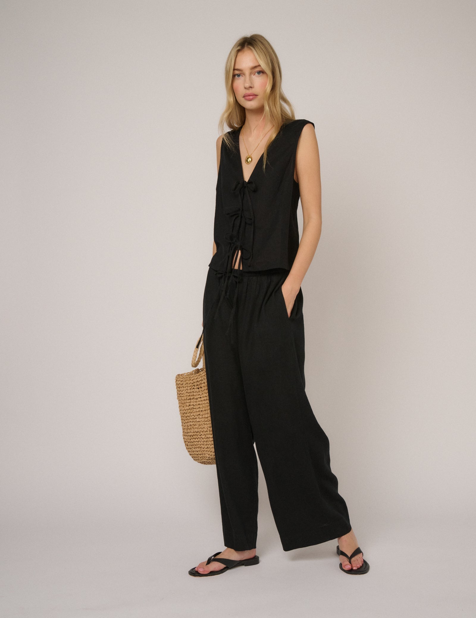 Black Linen-Blend Low Waisted Straight Leg Trousers